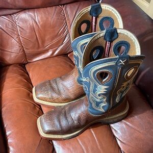 Twisted X 12” Western Work Boot. Size 9.5 Wide. Very Good Condition.
